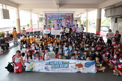 科普列車駛進岡山 高雄大學攜手在地學校推科學教育