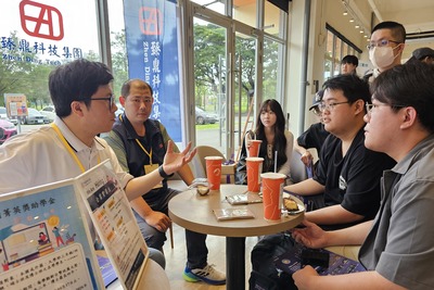國立高雄大學舉辦「半導體週」系列活動「人才媒合咖啡會」